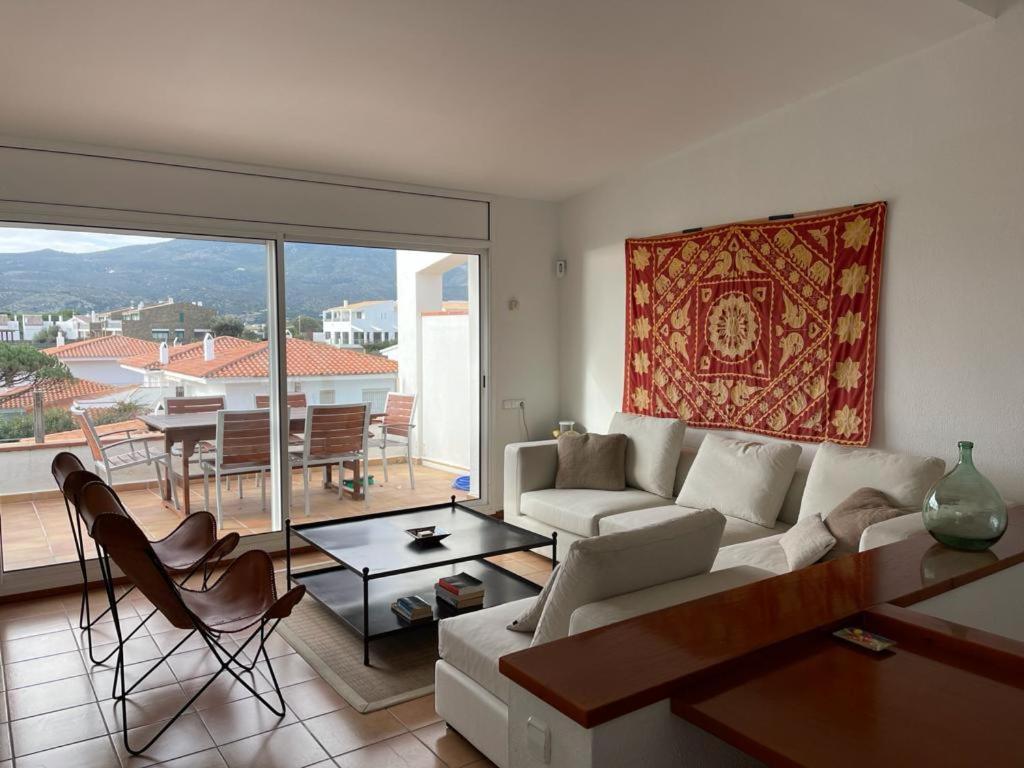 Beachfront Duplex With Terrace And Sea Views - Cadaqués Exteriör bild